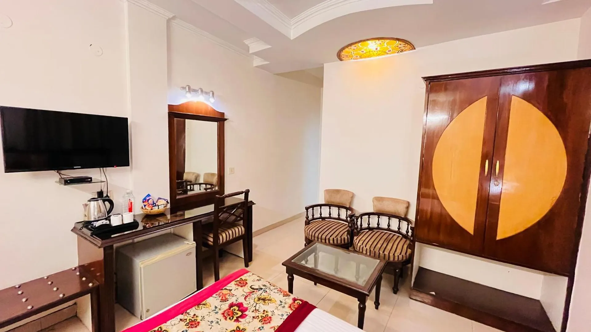 Hotel Paras - Karol Bagh Delhi 3*,  Indie