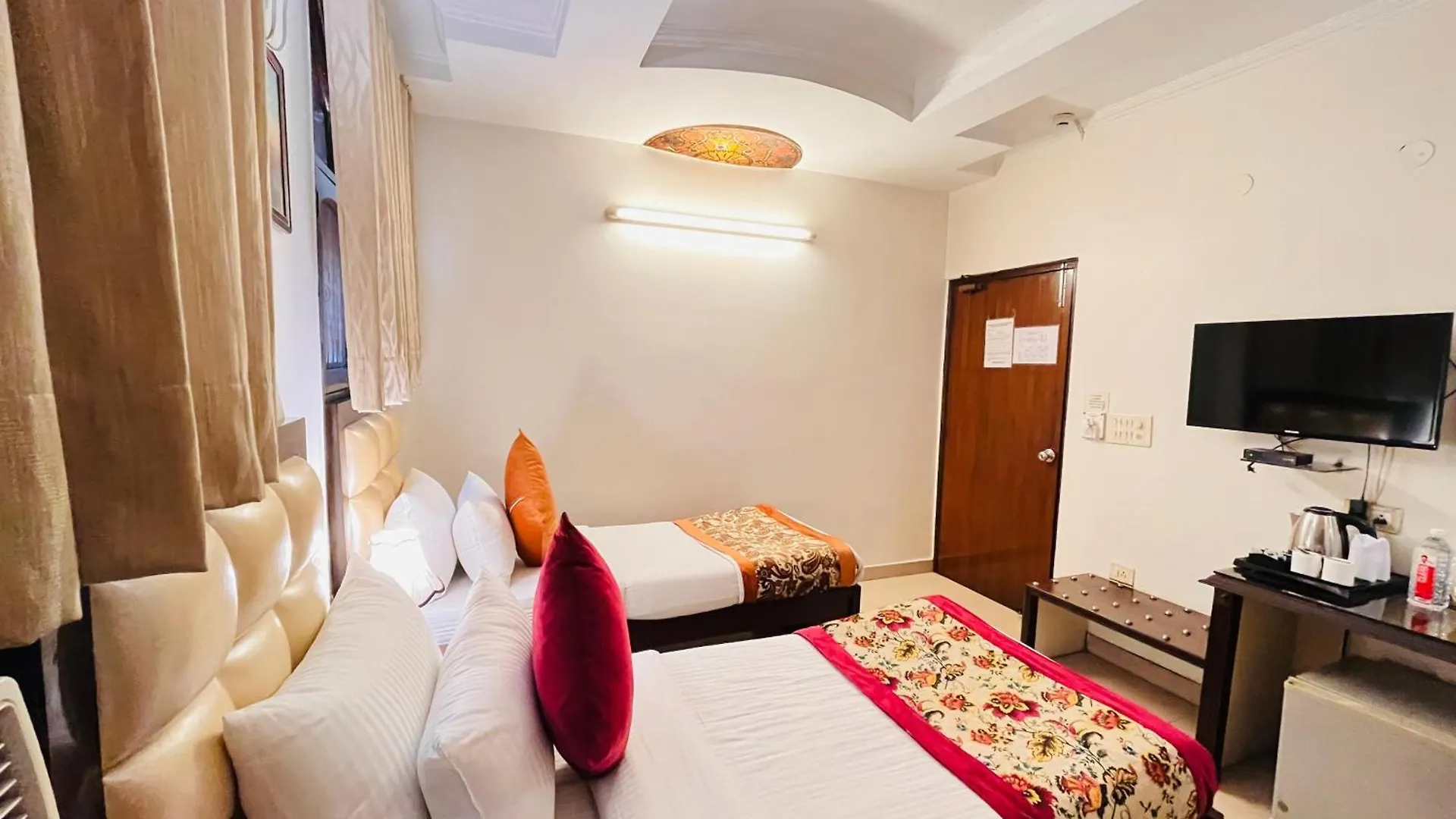 Hotel Paras - Karol Bagh Delhi Delhi (National Capital Territory of India)