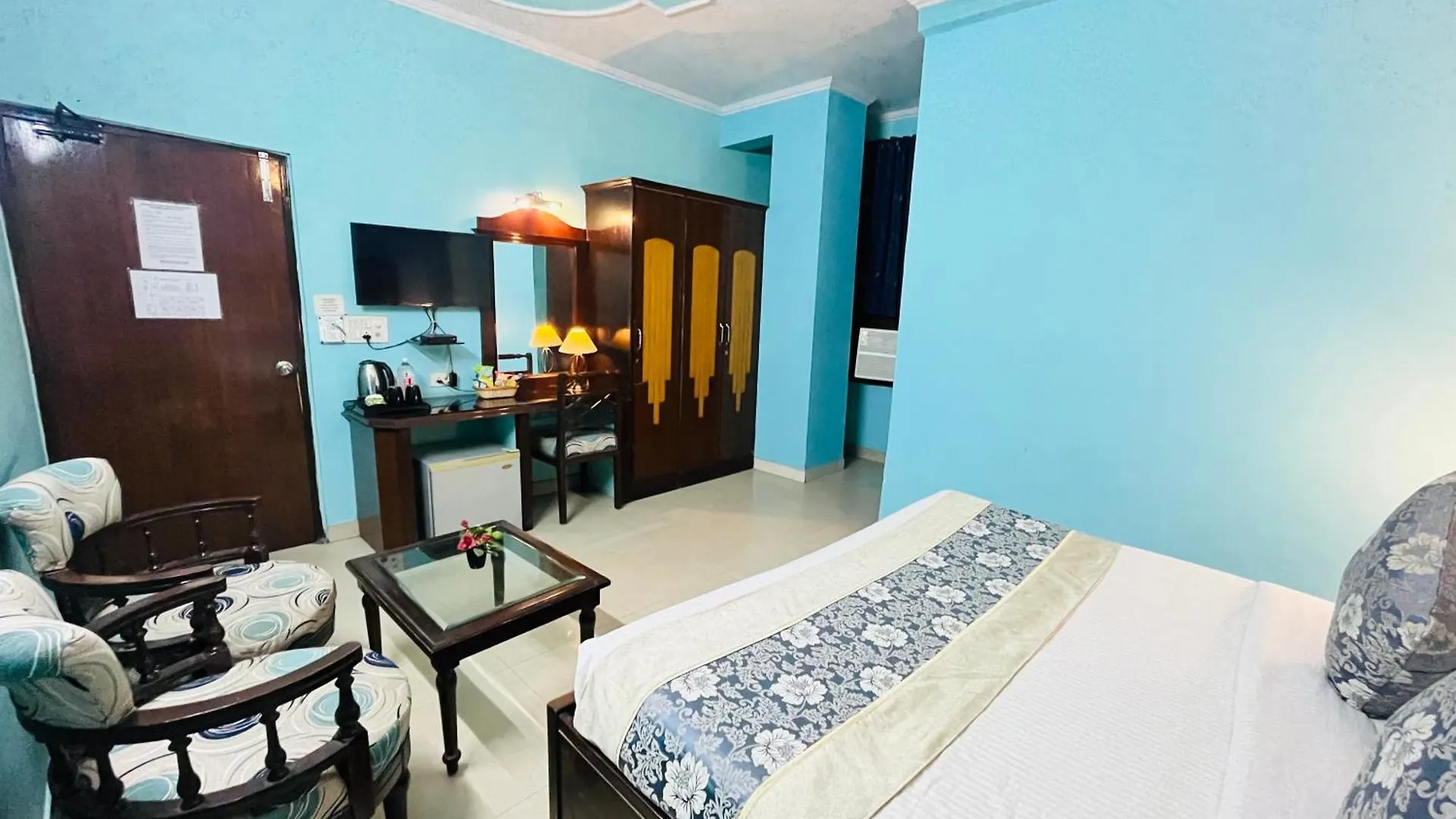 Hotel Paras - Karol Bagh Delhi