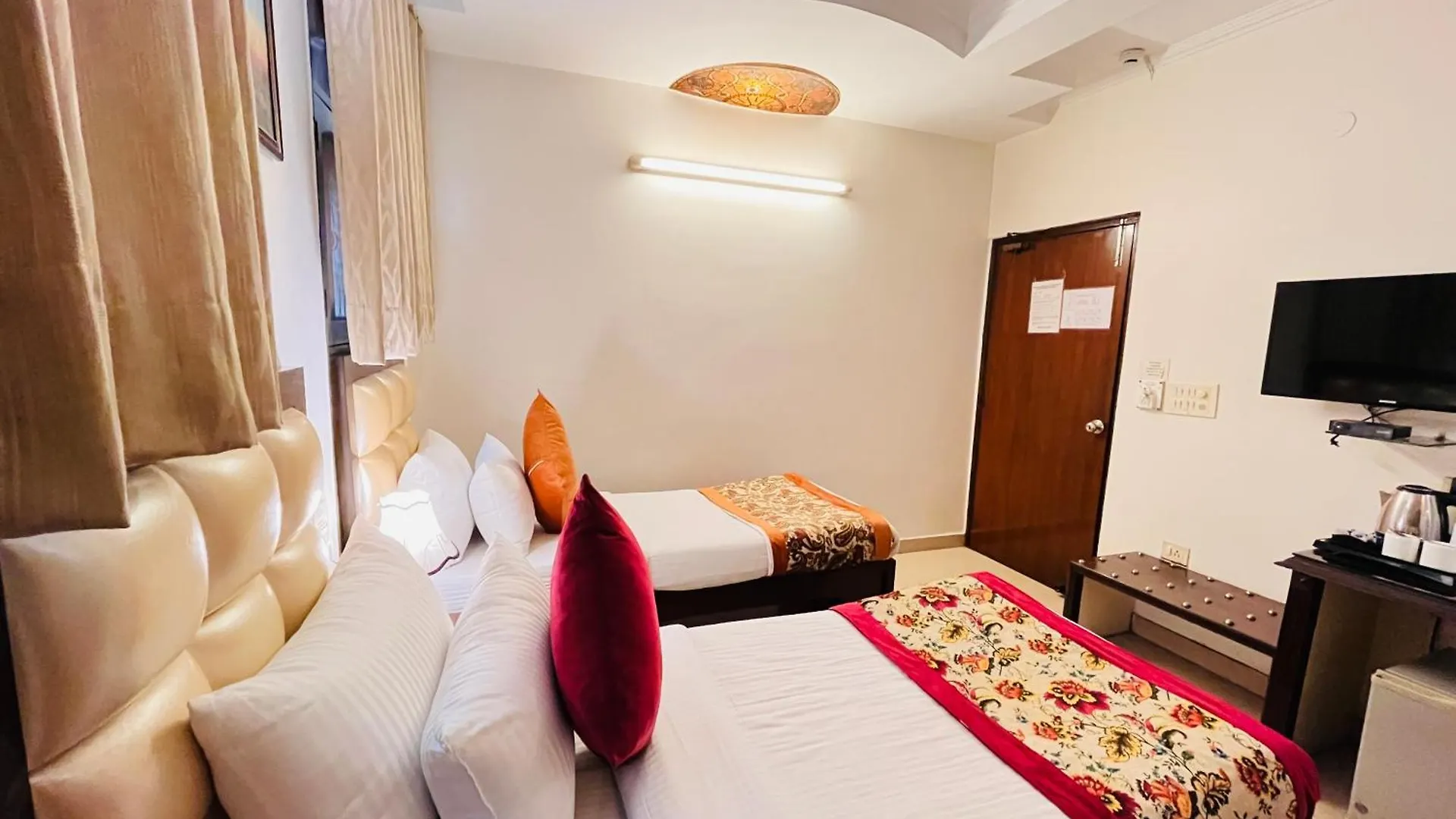 Hotel Paras - Karol Bagh Delhi Delhi (National Capital Territory of India)
