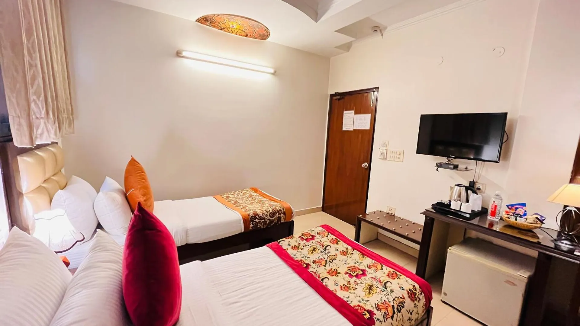 Hotel Paras - Karol Bagh Delhi 3*, Delhi (National Capital Territory of India) India