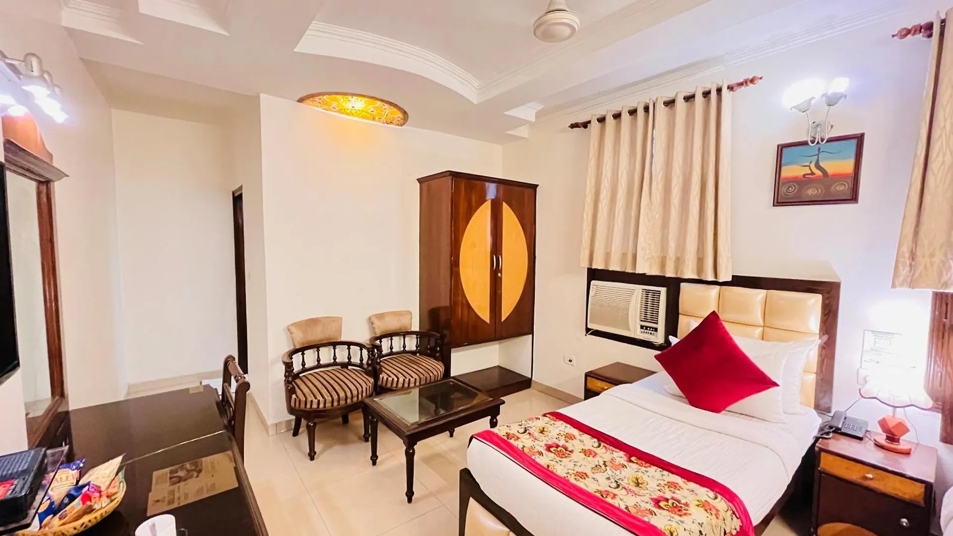 Hotel Paras - Karol Bagh Delhi